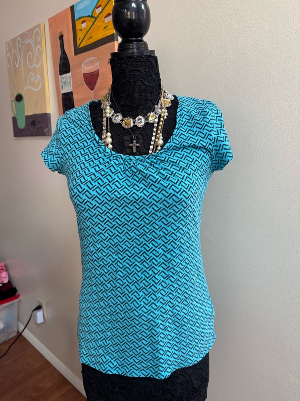 Merona Women's blue short Sleeve Top
